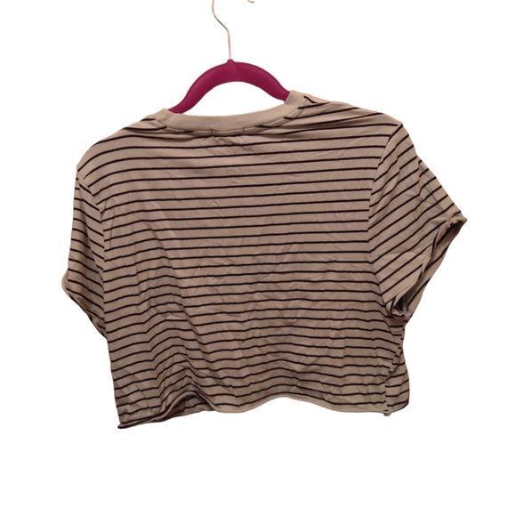 Heart & hips cropped teal stripped shirt - Picture 2 of 2